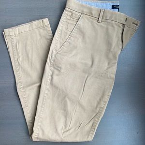 Banana Republic Men’s Khaki Pants